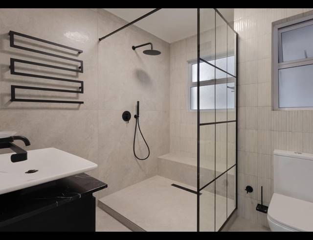 2 bed property to rent in BANTRY BAY